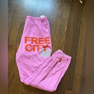 FREECITY pink sweatpants size M